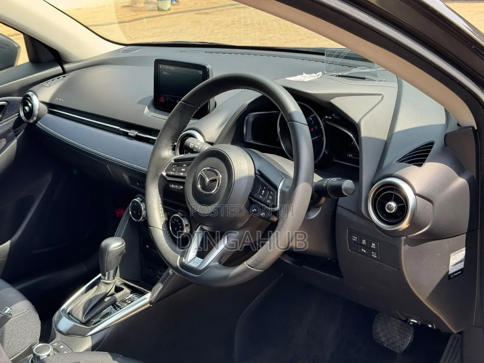 Mazda 2 2019 Brown