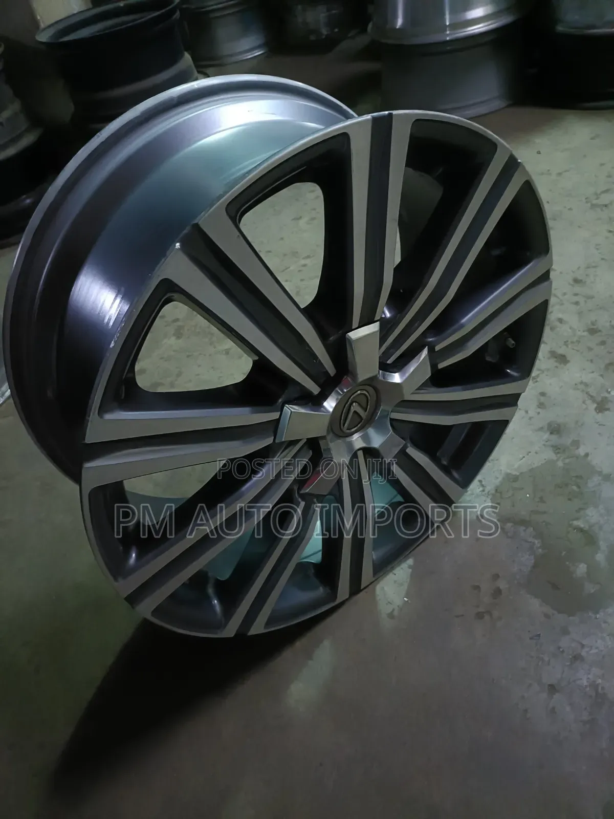V8 Lexus 300 Series Size 21