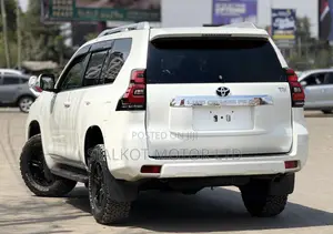 Toyota Land Cruiser Prado 2.7 2019 White