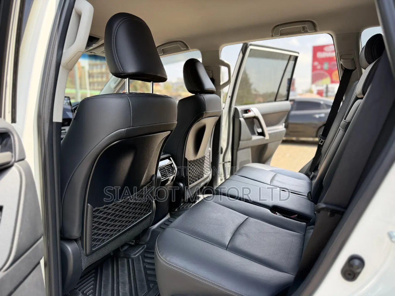 Toyota Land Cruiser Prado 2.7 2019 White