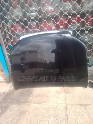 Prado 150 Bonnet With Chrome