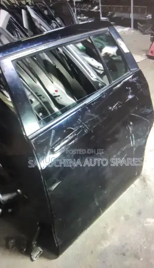 Sliding Door Mazda Premacy