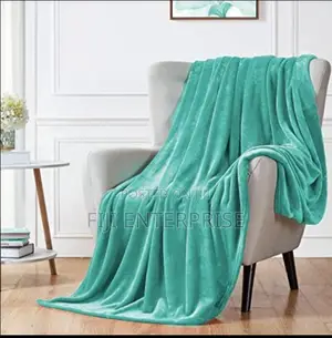 Plain Coral Fleece Throw Blanket – 3 Sizes | Ultra-Soft Cozy