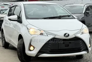 Toyota Vitz 2019 Pearl