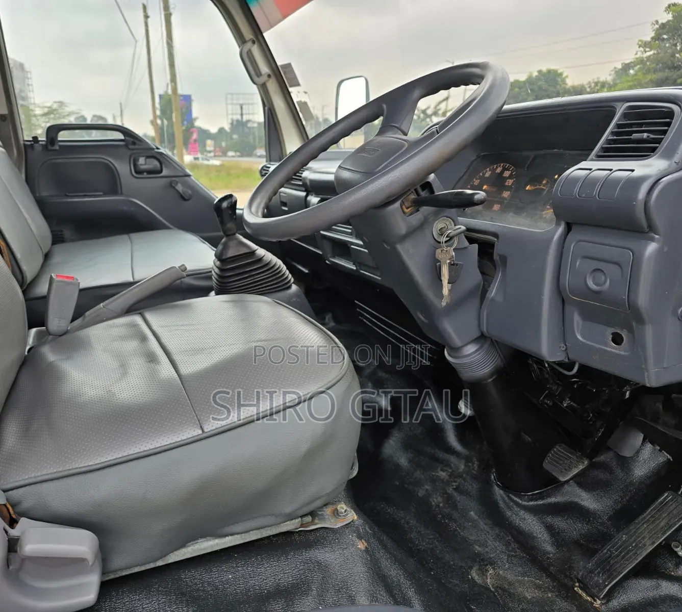 Isuzu NPR Local