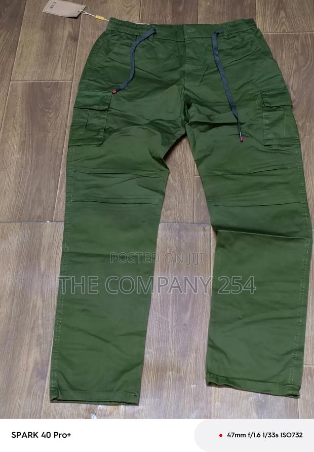Quality Casual Designer Plain Double Side Pocket Straight Cargo Pants - thumbnail 2