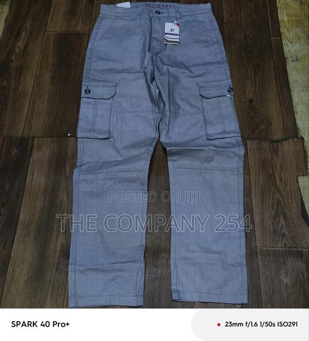 Quality Casual Designer Plain Double Side Pocket Straight Cargo Pants - thumbnail 3