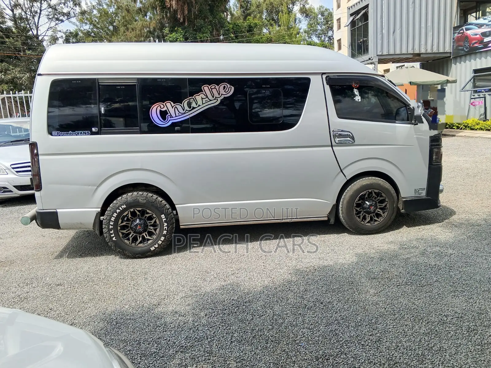 Toyota HiAce 2017 Silver