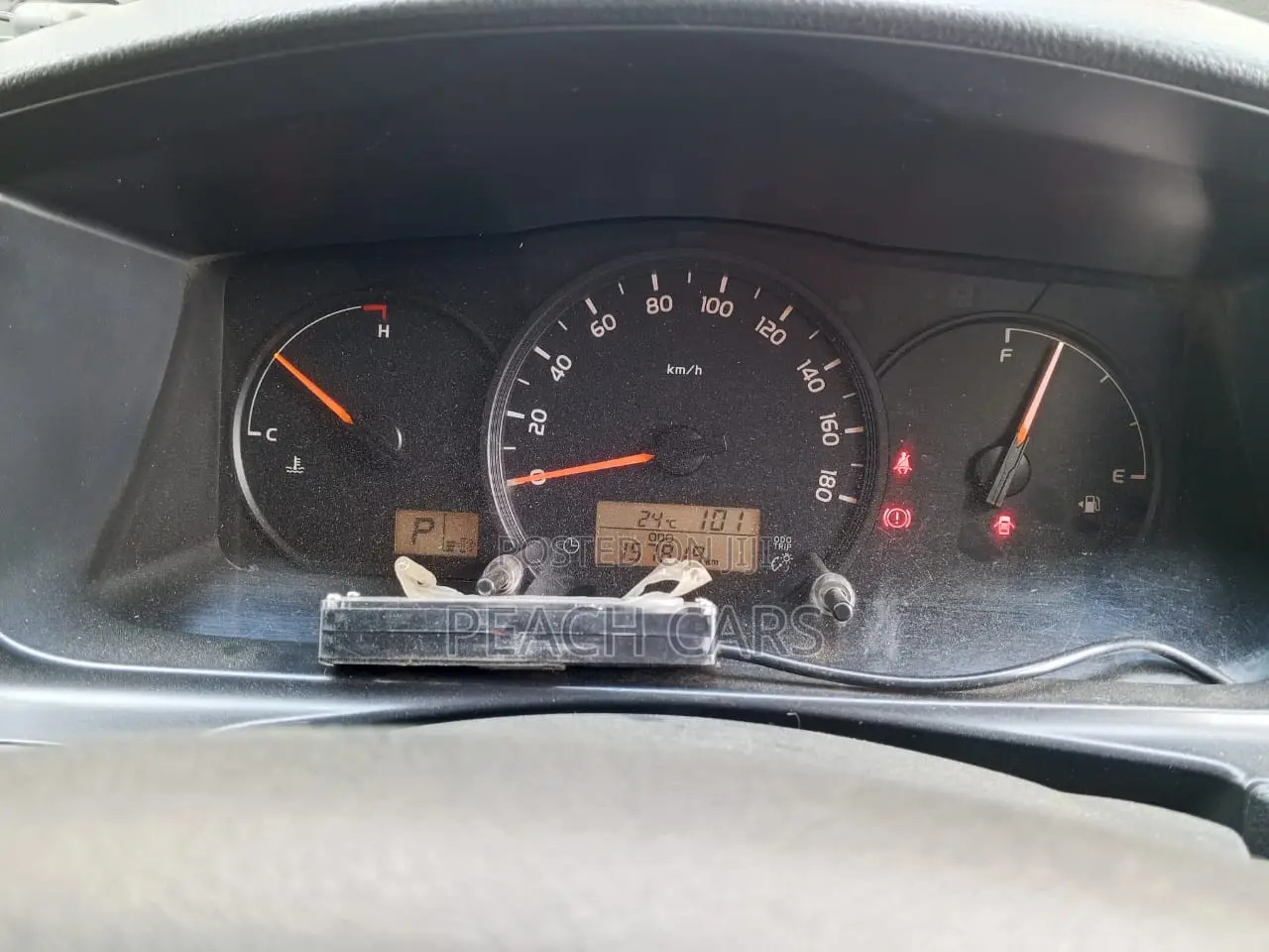 Toyota HiAce 2017 Silver