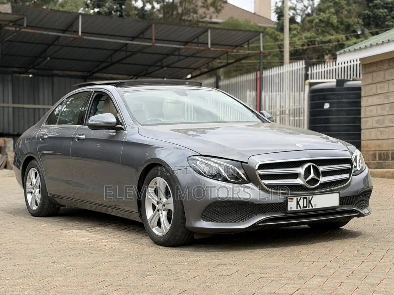 Mercedes-Benz E220 2016 Gray