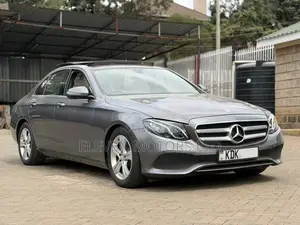 Mercedes-Benz E220 2016 Gray