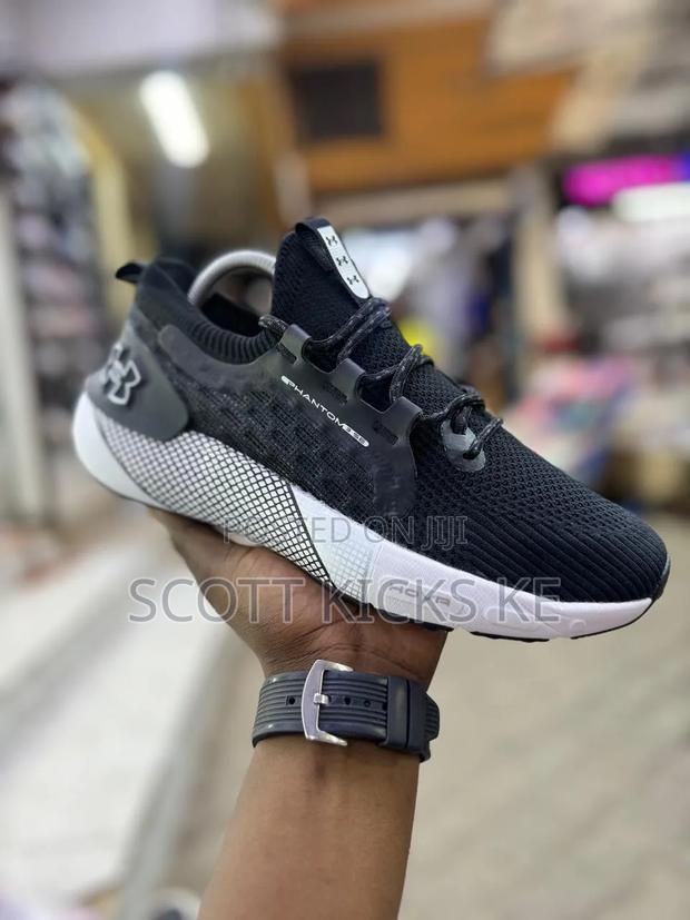 Under Armour Hovr 3  - thumbnail 2