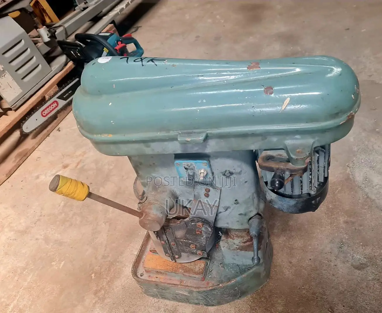Bench Pillar Drill Green Cast-iron Top Cover.