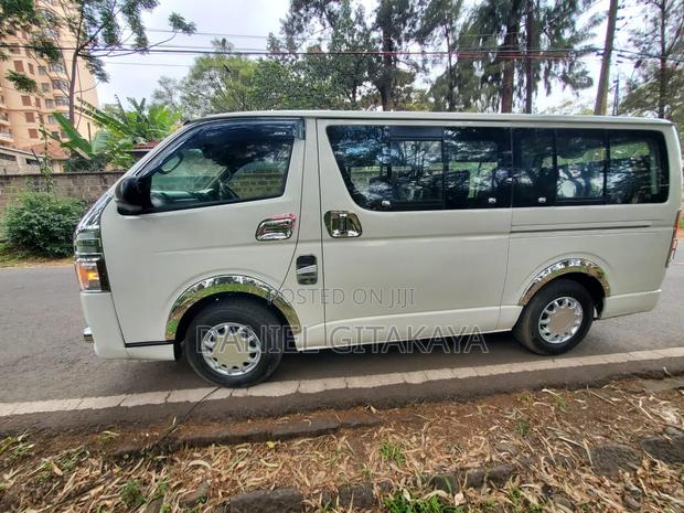Toyota HiAce 2016 White - thumbnail 5
