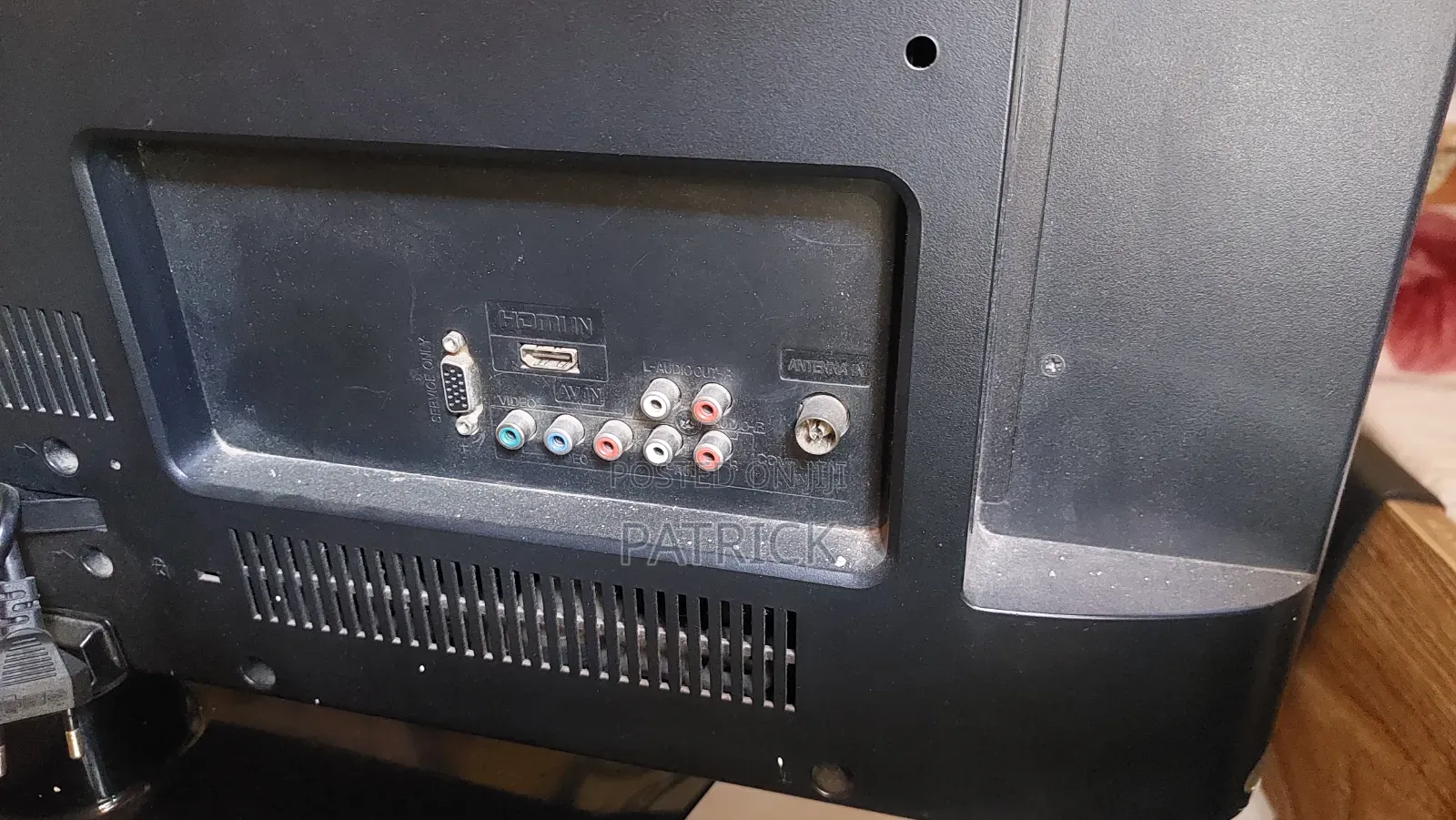 32-Inch Lg LCD Tv