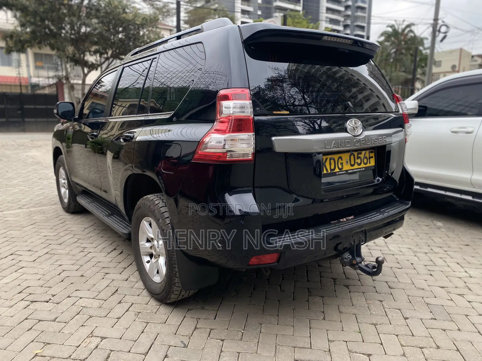Toyota Land Cruiser Prado 2016 Black