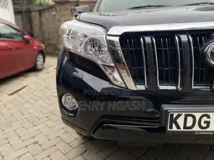 Toyota Land Cruiser Prado 2016 Black