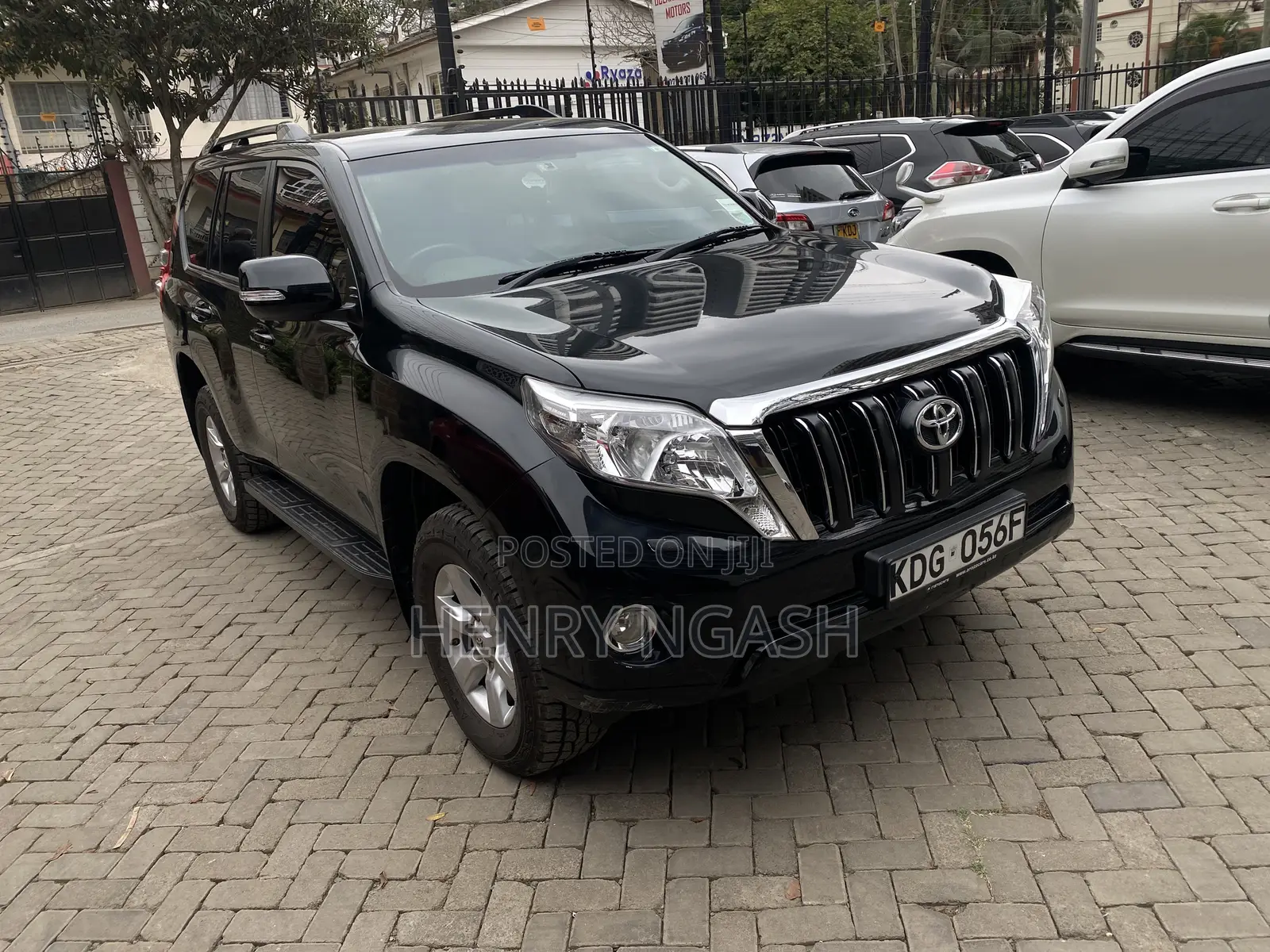 Toyota Land Cruiser Prado 2016 Black