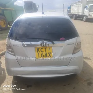 Honda Fit 2012 Silver