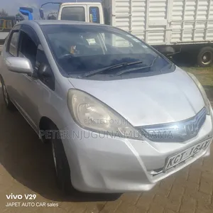 Honda Fit 2012 Silver