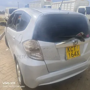 Honda Fit 2012 Silver