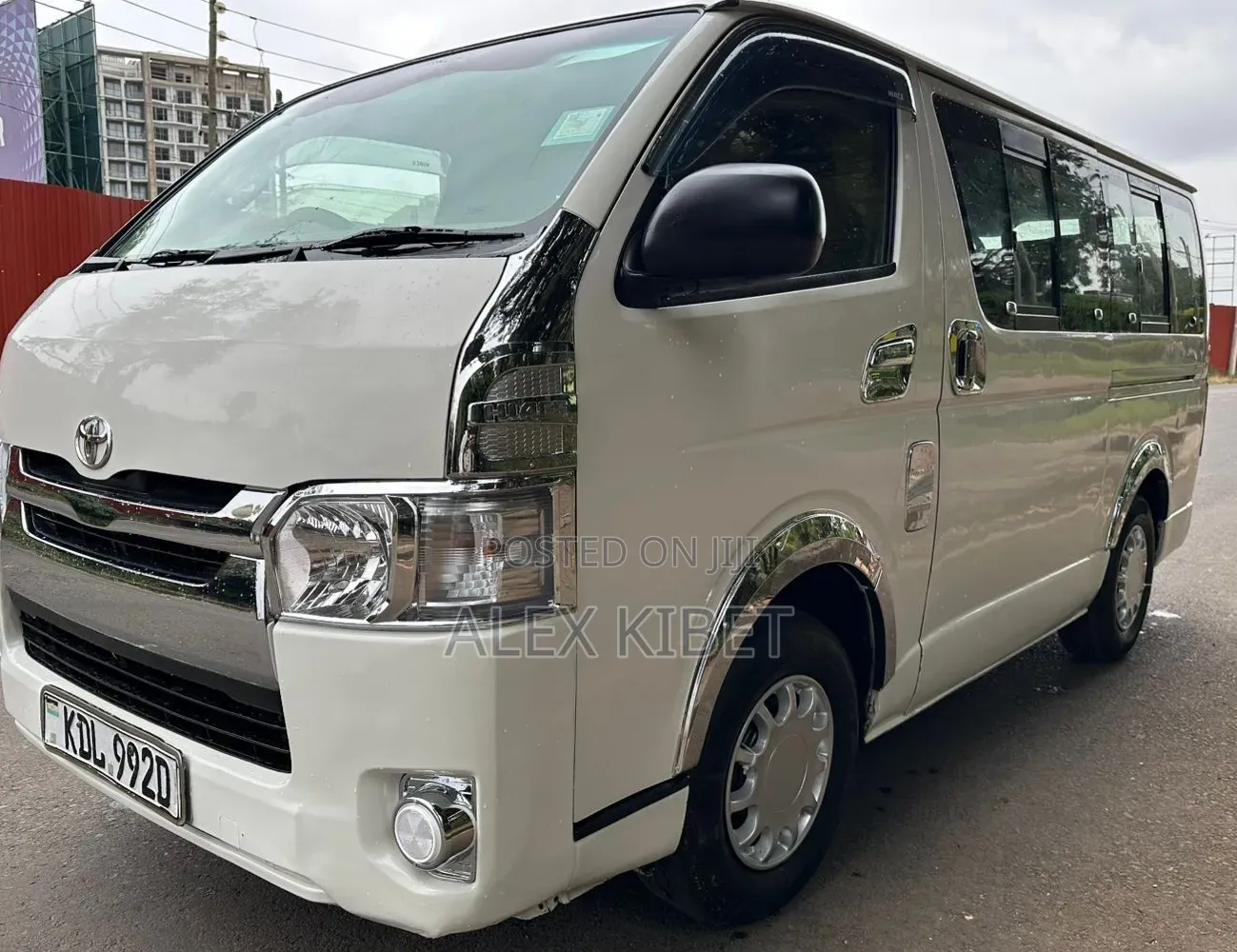 Toyota HiAce 2016 White