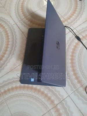 Laptop HP 250 G7 8GB Intel Core i5 HDD+SSD 1T