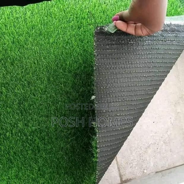 Artificial 20mm Grass Carpet for Home and Commercial Use - main view