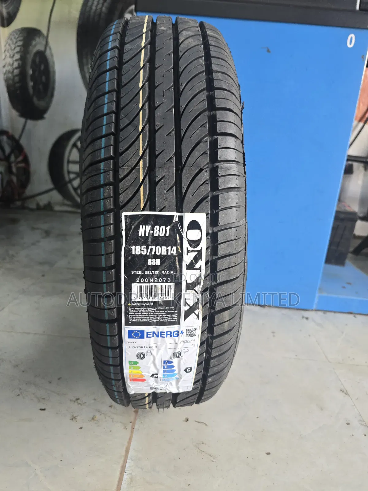 185/70r14 Onyx Tire