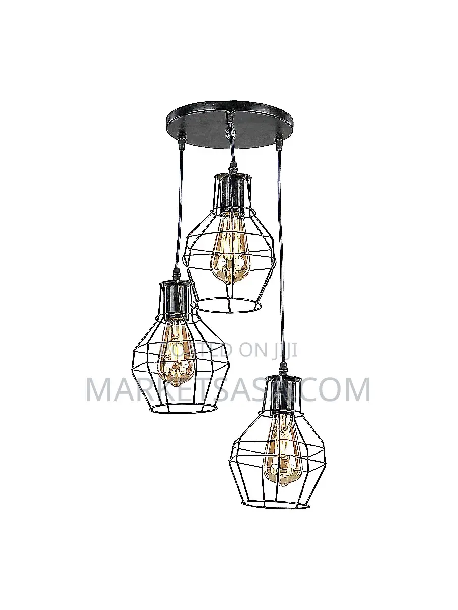 Nagafa Shop Pyramid Triple Pendant Light in Black