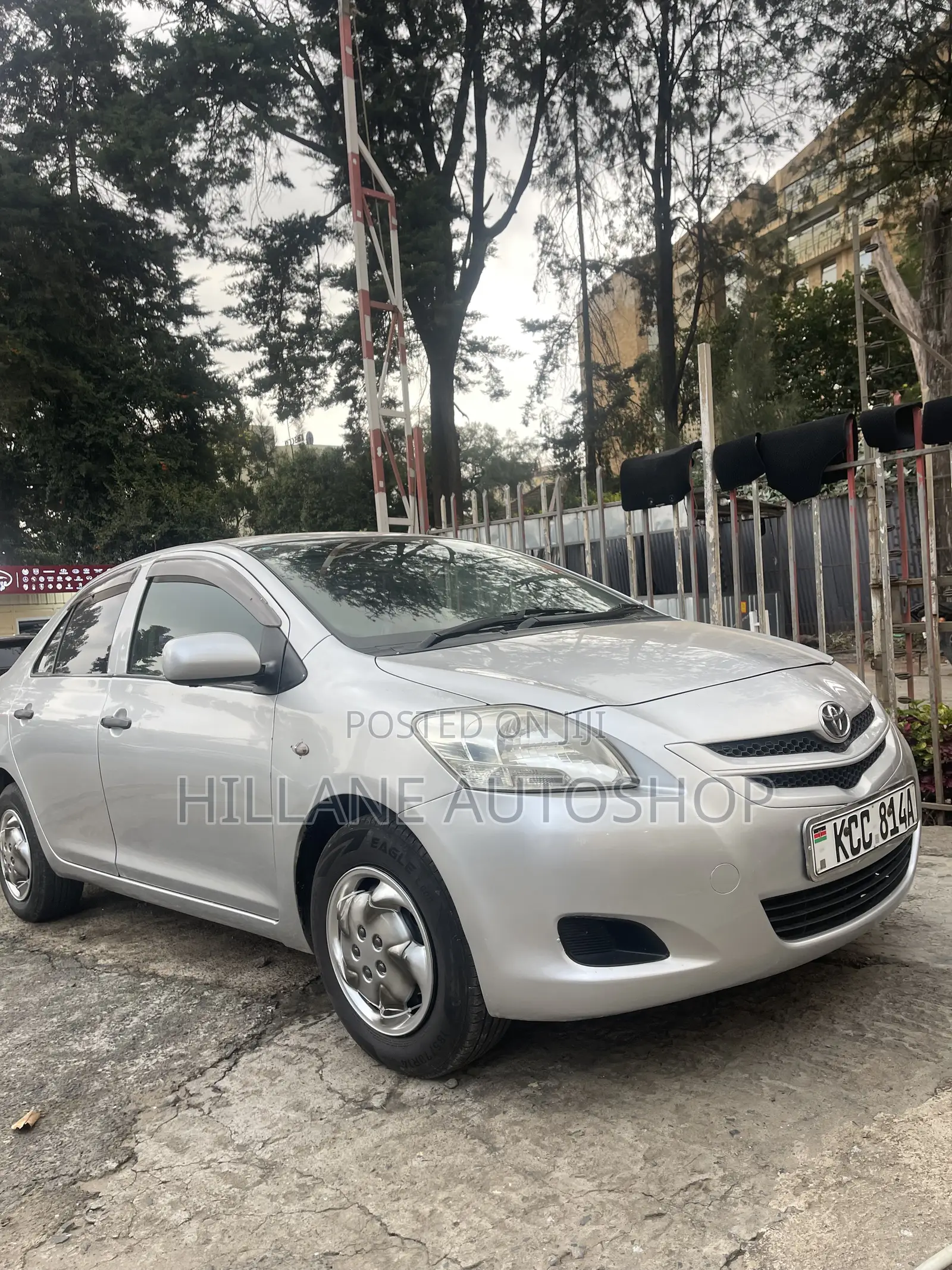 Toyota Belta 2009 Silver