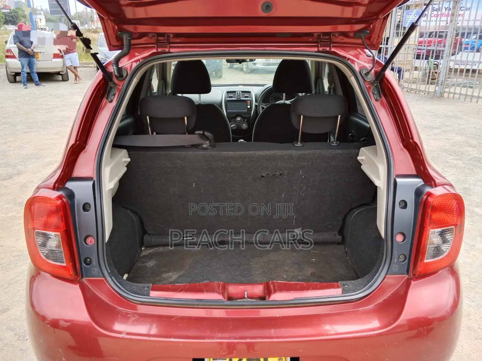Nissan March 2016 Red