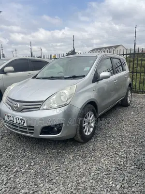 Nissan Note 2010 Silver