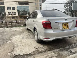 Toyota Axio 2018 Silver