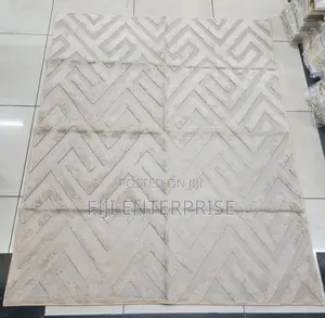 Fancy Carpet – 5×8 | Unique Design | Luxurious Feel