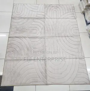 Fancy Carpet – 5×8 | Unique Design | Luxurious Feel