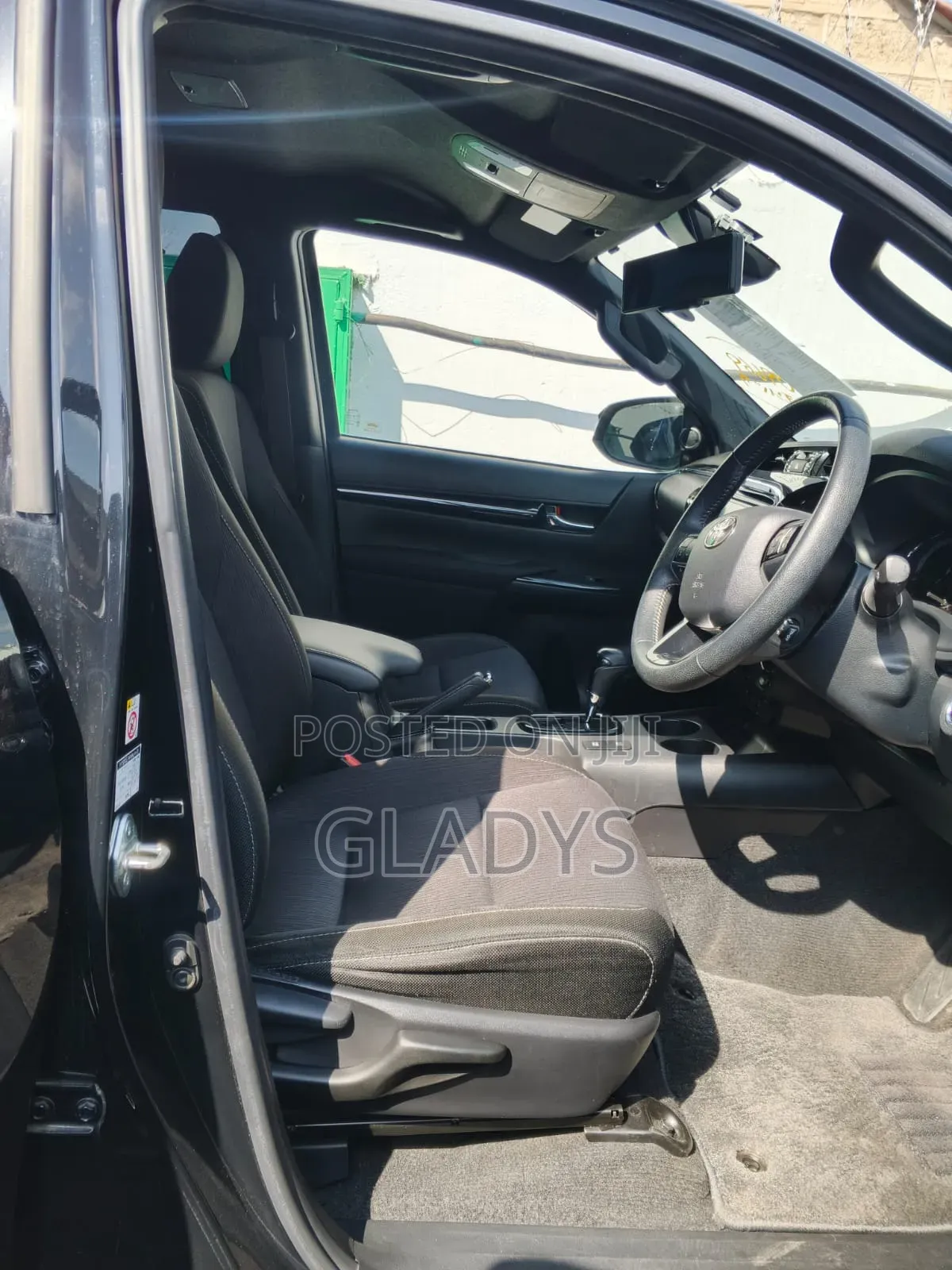 Toyota Hilux 2019 Black