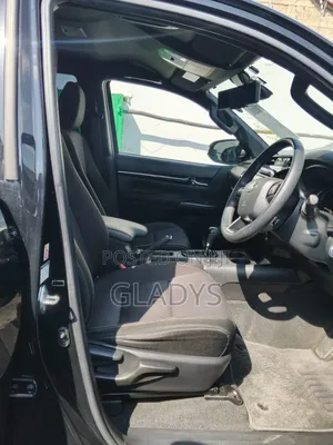 Toyota Hilux 2019 Black