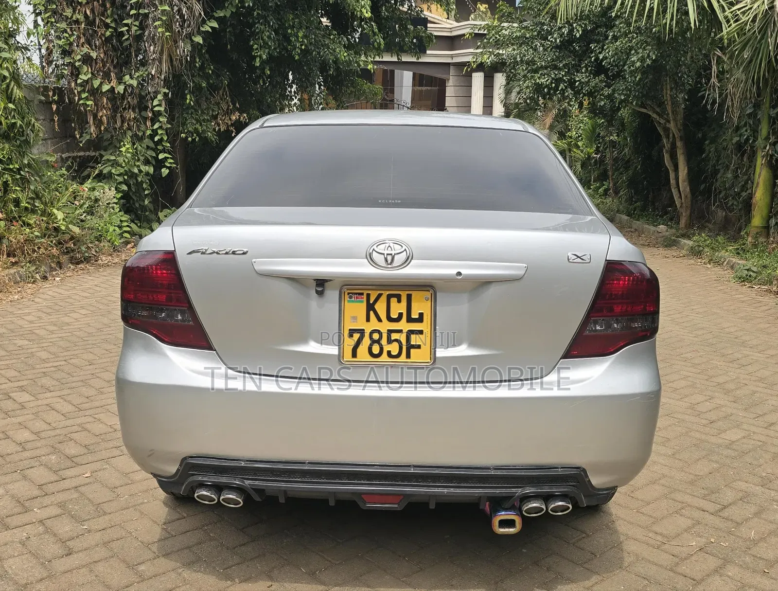 Toyota Axio 2011 Silver