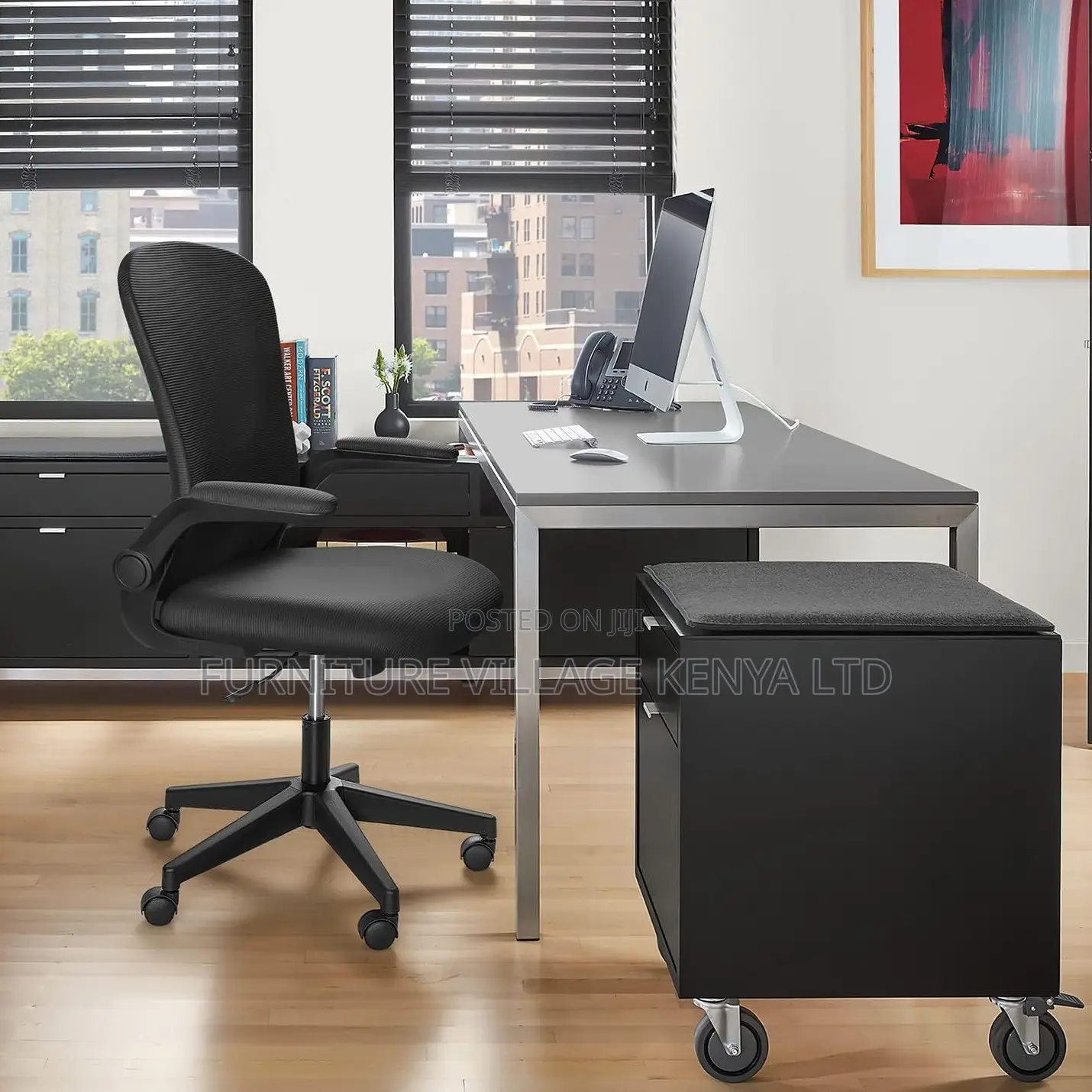 Ergonomic Mesh Bow-Shaped Chair