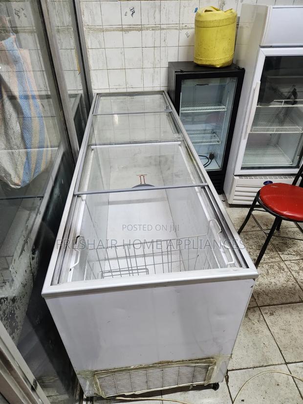 Commercial Display Freezer 800litres