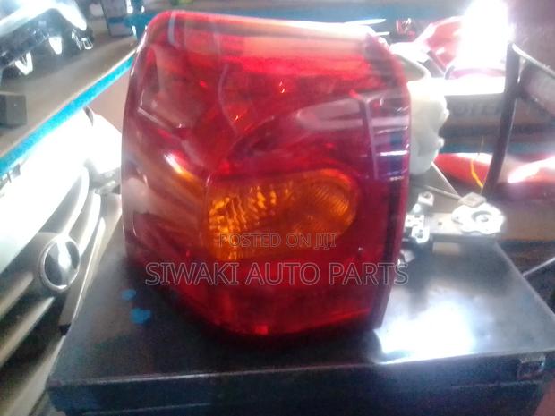 V8 200 Series 2015 Taillights - thumbnail 2
