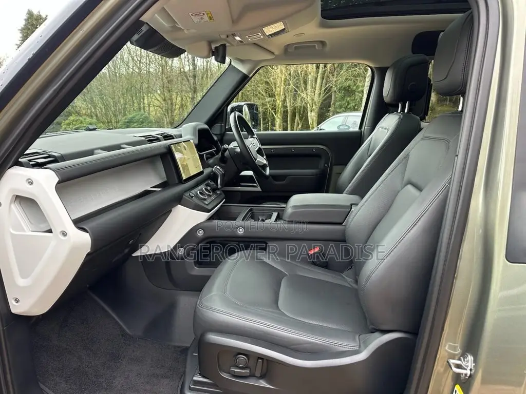 Land Rover Defender 2023 Black