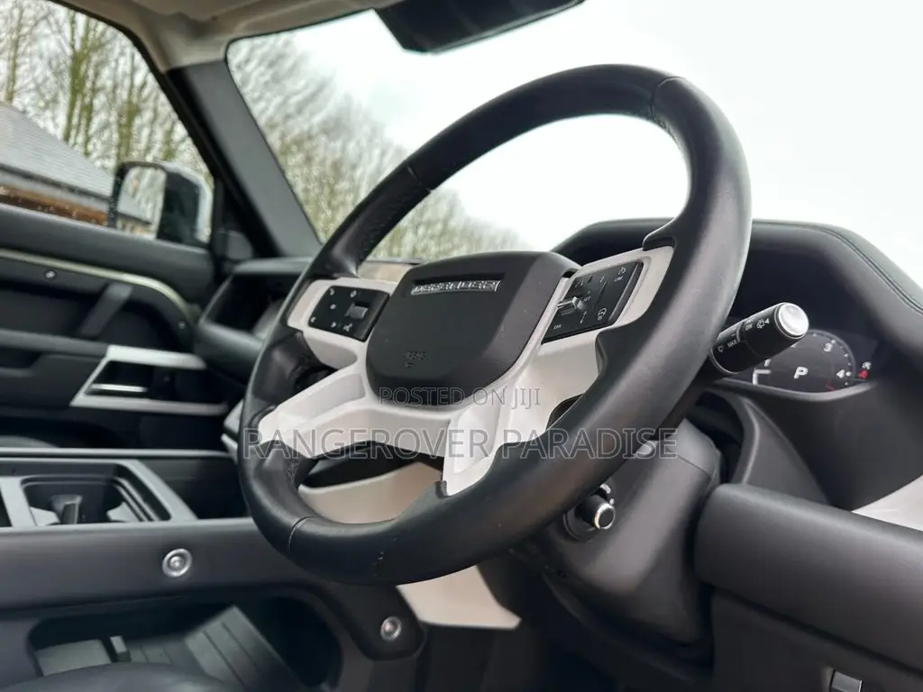 Land Rover Defender 2023 Black