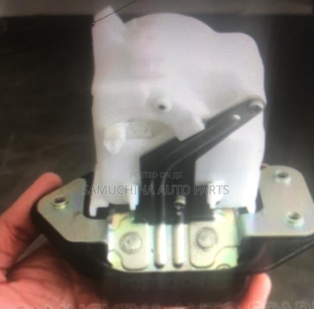 Boot Lock Nissan X-Trail Nt31