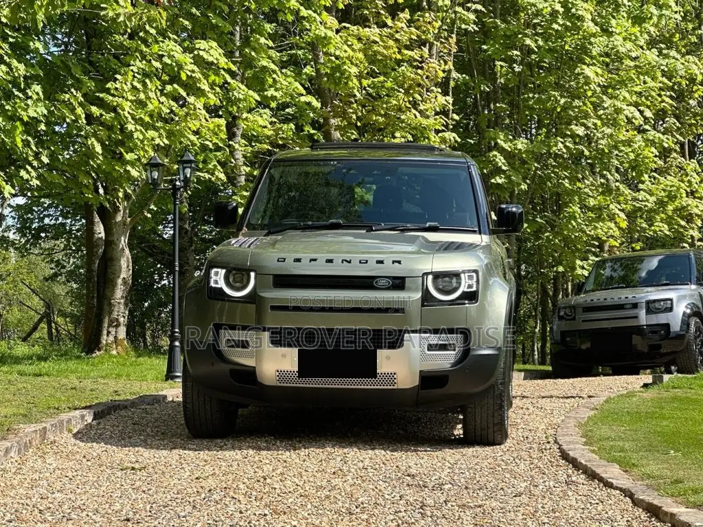 Land Rover Defender 2023 Black