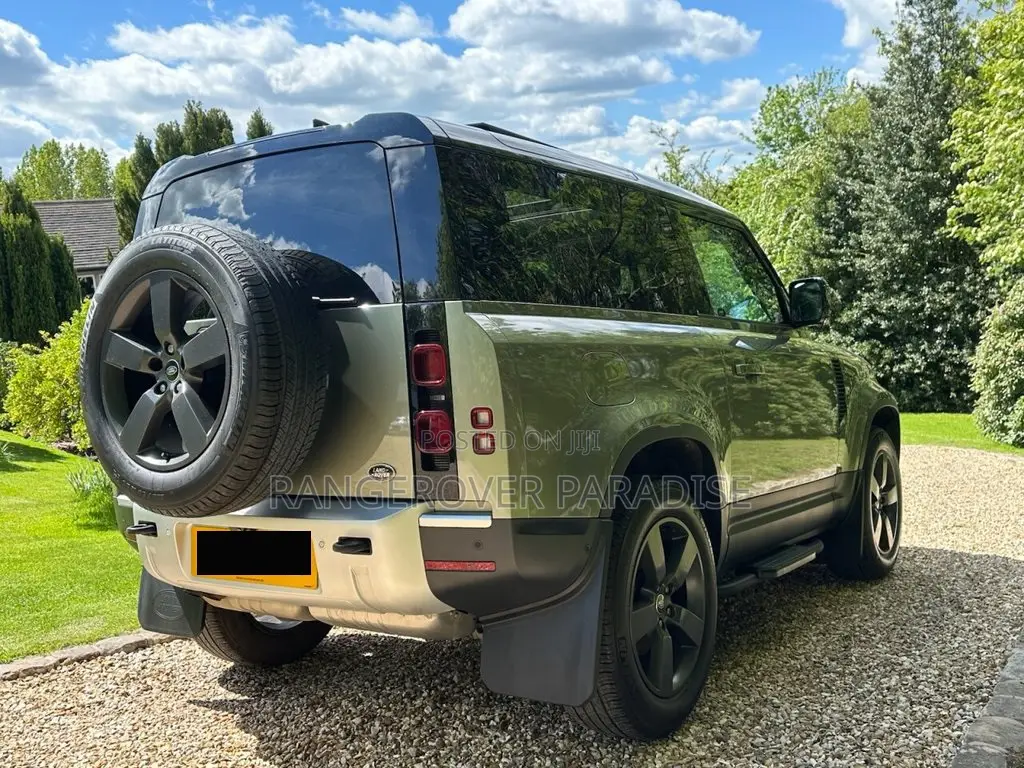 Land Rover Defender 2023 Black