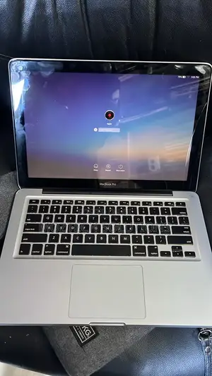 Laptop Apple MacBook Pro 8GB Intel Core i5 SSD 256GB