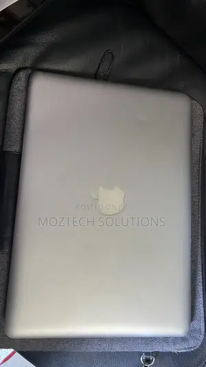 Laptop Apple MacBook Pro 8GB Intel Core i5 SSD 256GB