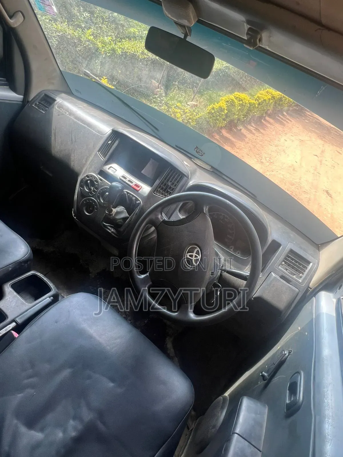 Toyota HiAce 2008 Silver